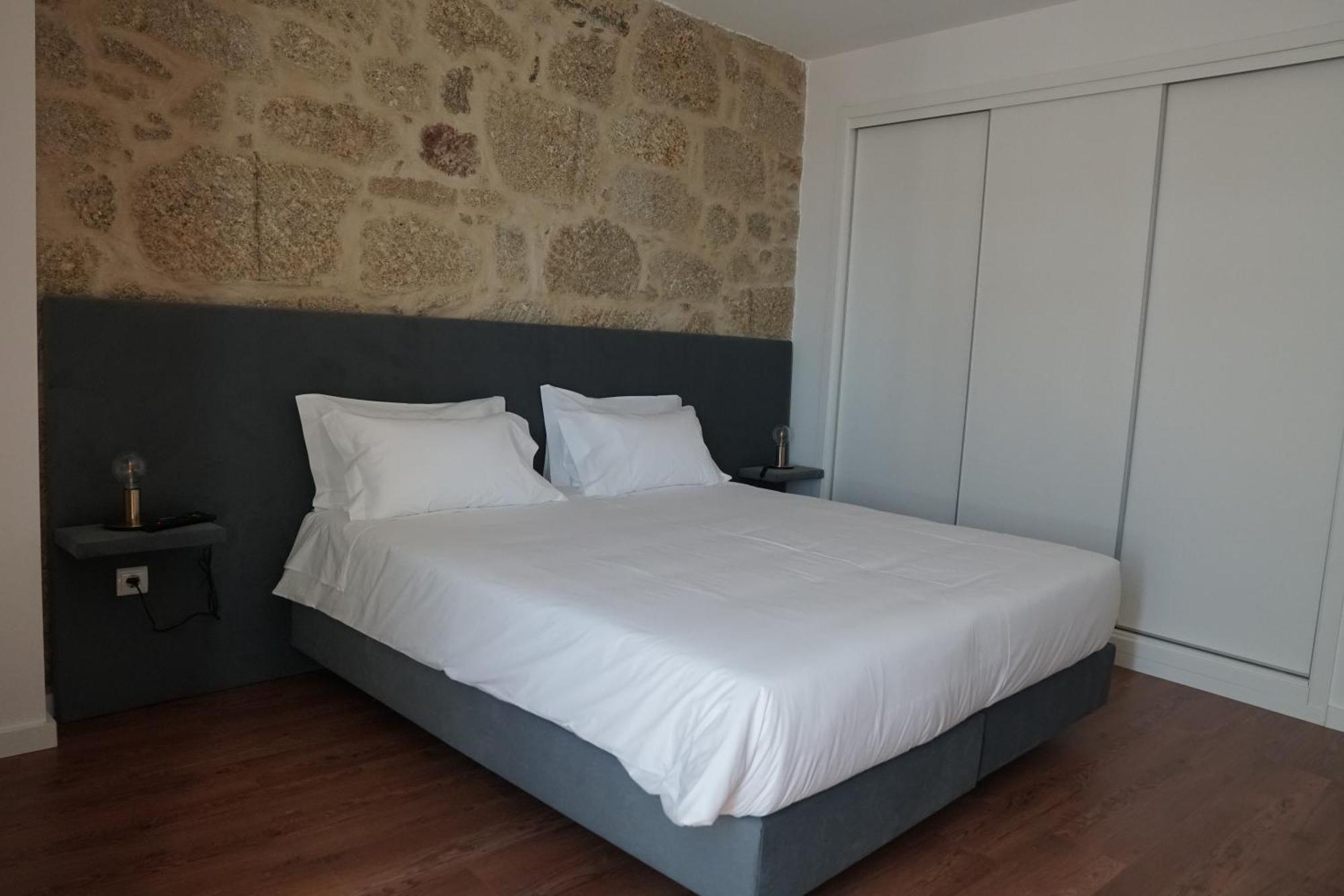 Solar Valadim - Serviced Apartments Castelo Branco  Rom bilde